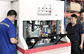 �ͻ�����