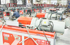 װ������